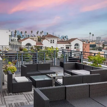 Chic And Elegant 2-Bedroom Haven W/ Roof Deck Los Angeles Exterior photo