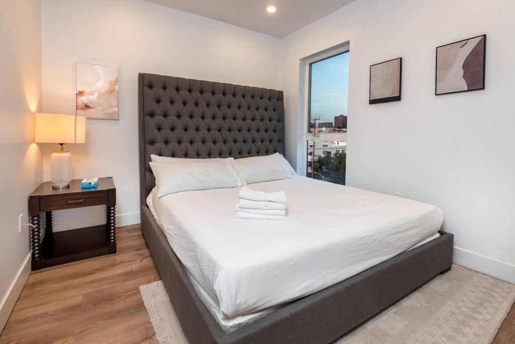 Hébergement de vacances Chic And Elegant 2-bedroom Haven W/ Roof Deck Los Angeles