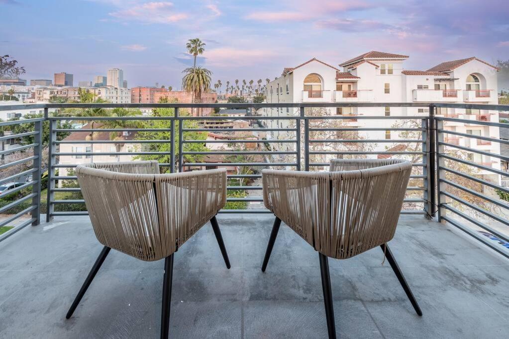 Hébergement de vacances Chic And Elegant 2-bedroom Haven W/ Roof Deck *
